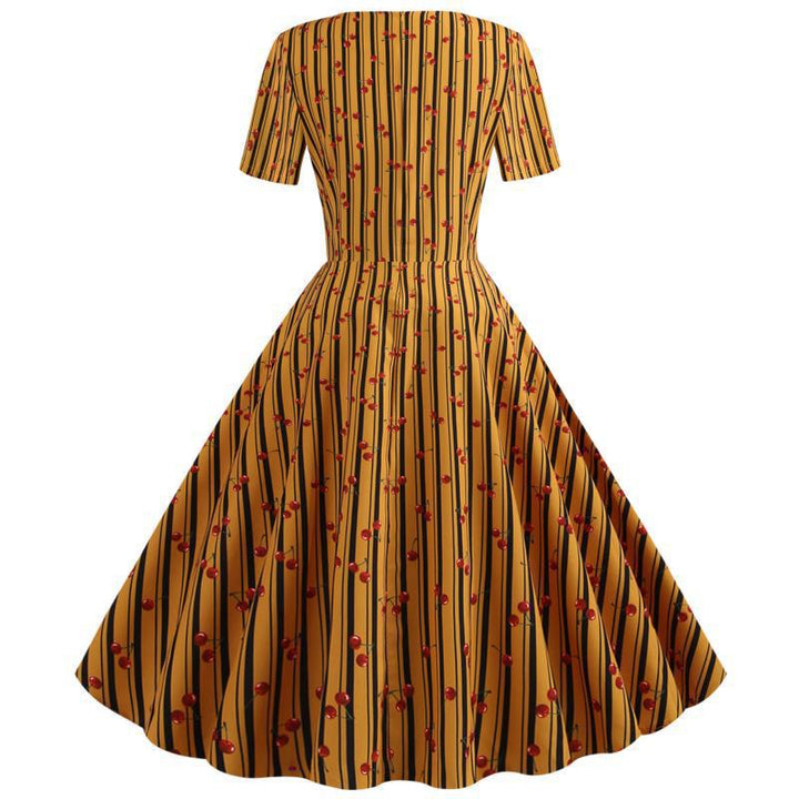 Robe portefeuille pour femmes avec motif floral et ourlet asymétrique Chic & Stil