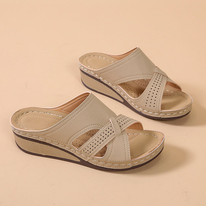 Women's Comfortable Clogs with Stylish Chic Heel Design