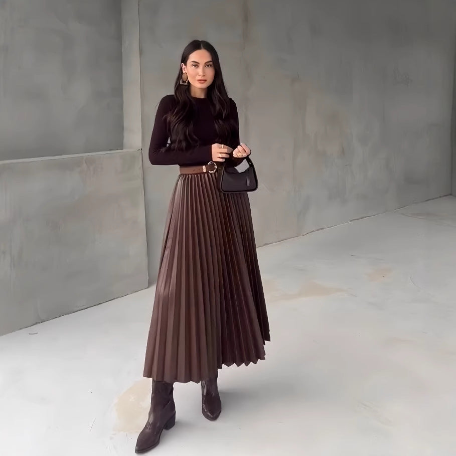 Pleated skirt for women with a flowing cut and elastic waistband Lune London