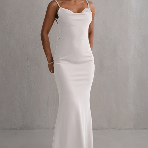 Ladies Elegant and fitted Maxi dress with pronounced neckline and floral appliqués Lune London