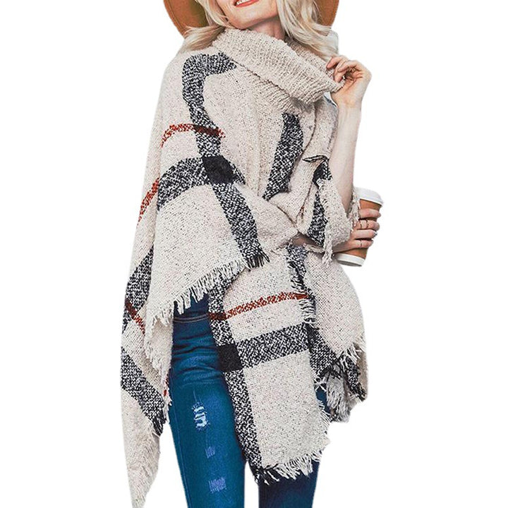 Poncho en tricot pour femmes avec coupe asymétrique et col tendance Chic & Stil