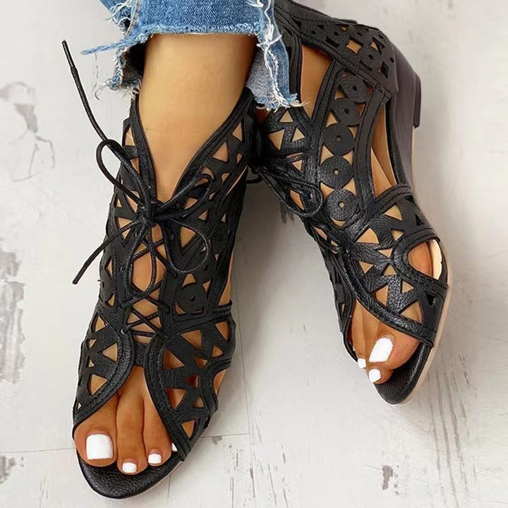 Faux leather sandals for women with cut-out design and laces Lune London
