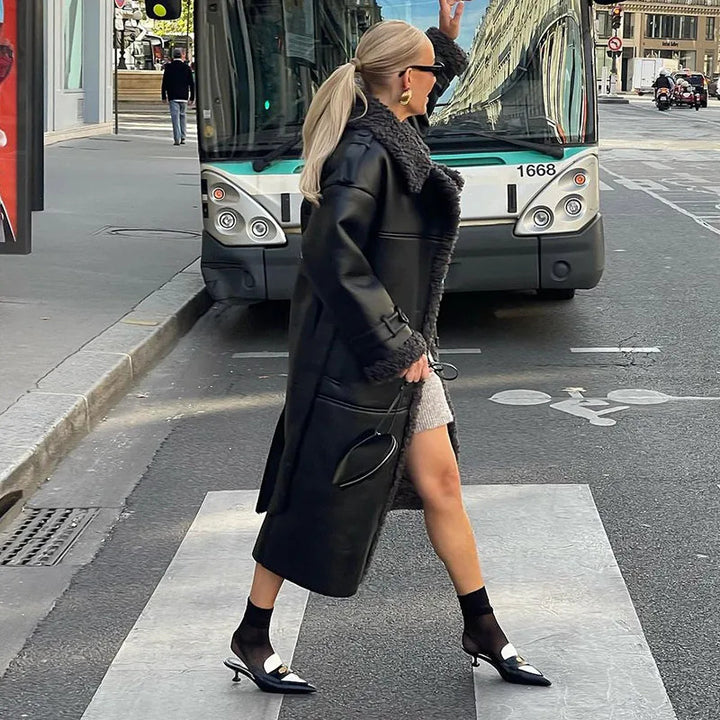 Manteau en faux cuir tendance pour femmes avec col en fausse fourrure luxueux Chic & Stil