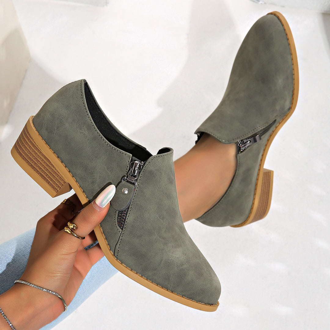 Women’s biker ankle boots with trendy zipper and comfortable sole Lune London