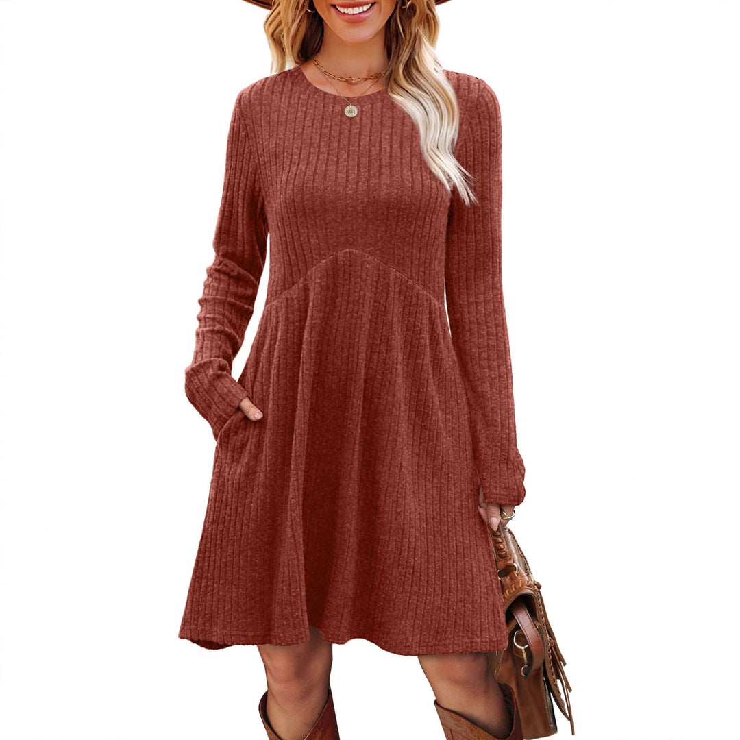 Casual maxi dress for women with ribbed design and pockets Lune London