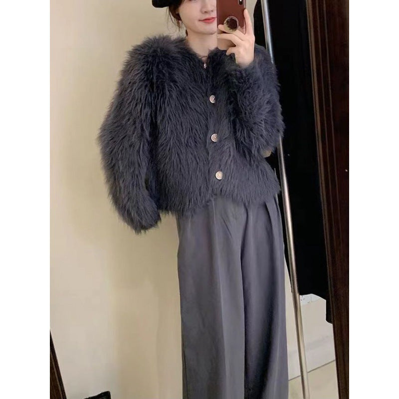 Veste courte en peluche pour femme avec des détails de bouton élégants Chic & Stil
