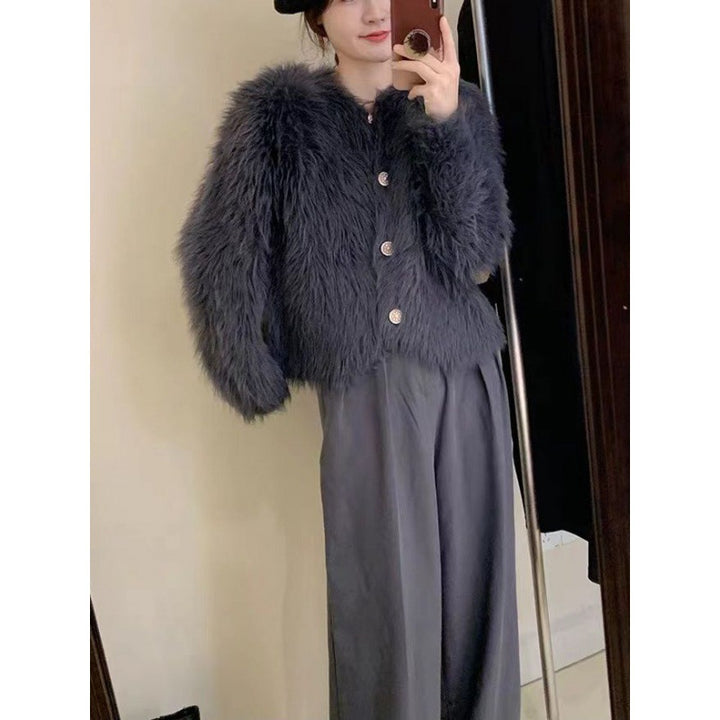 Veste courte en peluche pour femme avec des détails de bouton élégants Chic & Stil