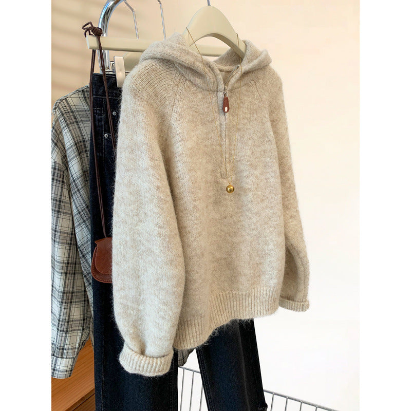 Sweat à capuche confortable pour femmes avec demi-fermeture éclair et poche kangourou Chic & Stil