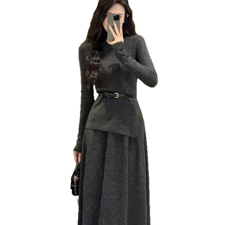 Robe en tricot élégante pour femmes avec ourlet asymétrique et ceinture Chic & Stil