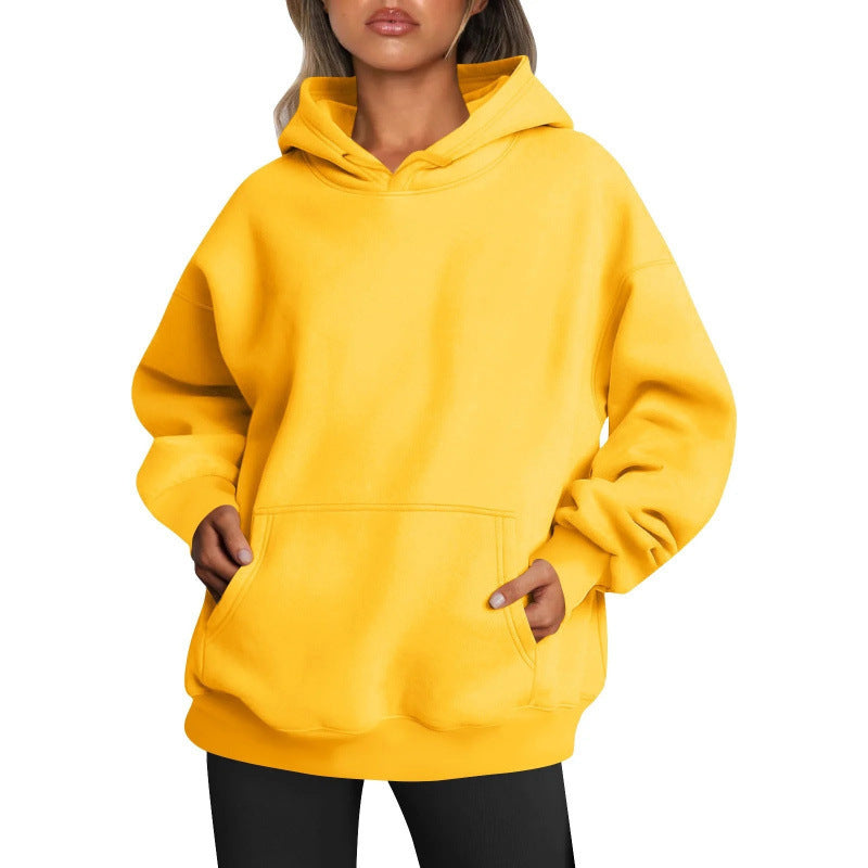 Women's hoodie with integrated pocket design and soft inner lining Lune London