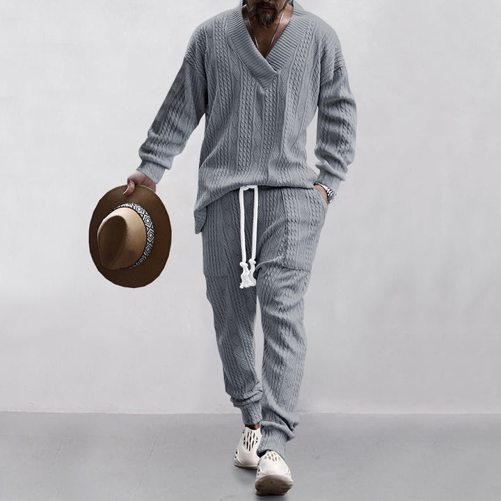 Knit suit for men with V-neck and elastic waist Lune London