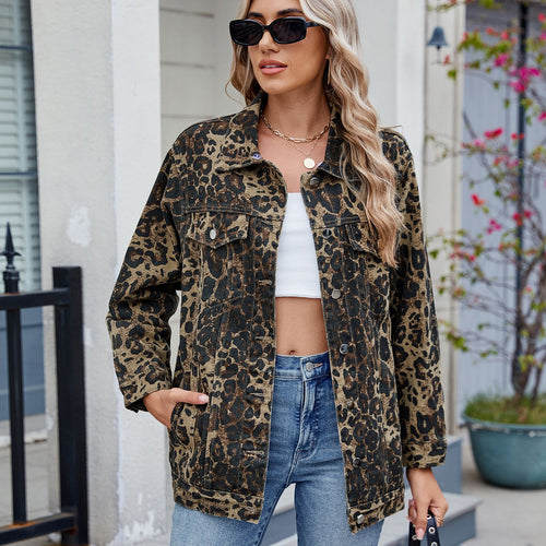 Denim jacket for women with trendy leopard design and a casual fit Lune London