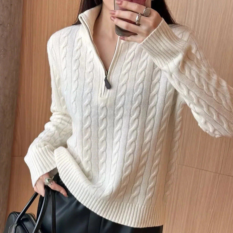 Elegant knitted sweater for men with half-zip closure and cable pattern Lune London