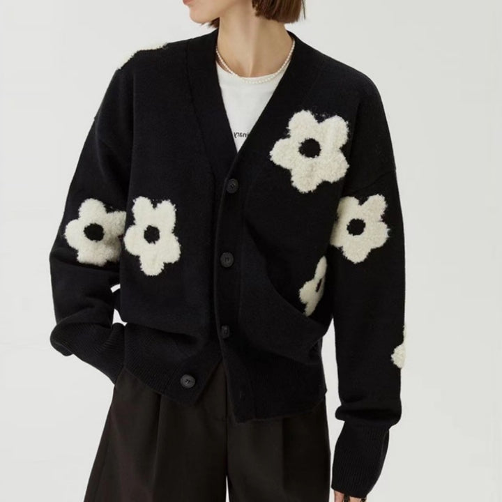 Women's knit jacket with floral appliqués and discreet V-neck Lune London