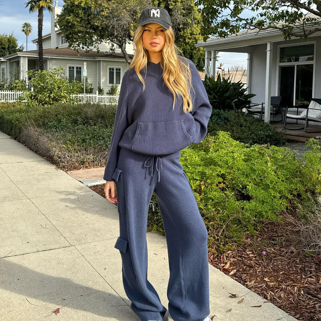 Ladies Relaxed-Fit Knit Pullover with Hood and Kangaroo Pocket Lune London