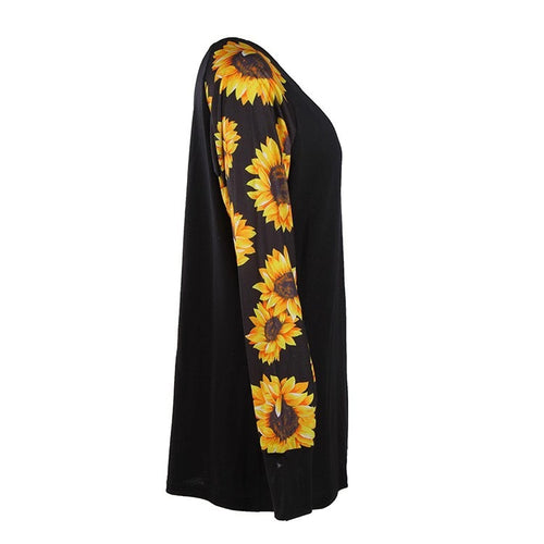 Long sleeve shirt for women with a floral design and a relaxed fit Lune London