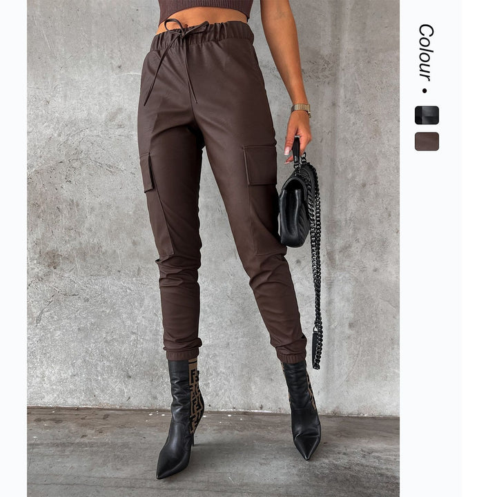 Women's cargo pants with flexible waistband and side pockets Lune London