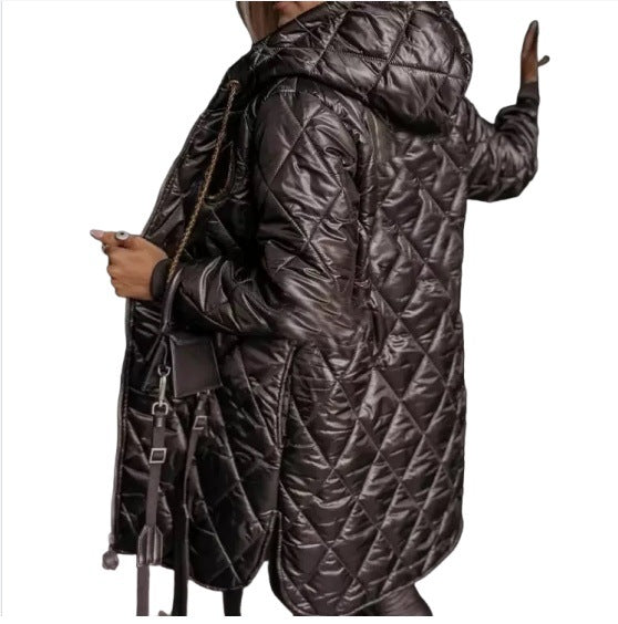 Lady quilted jacket with removable hood and side pockets Lune London