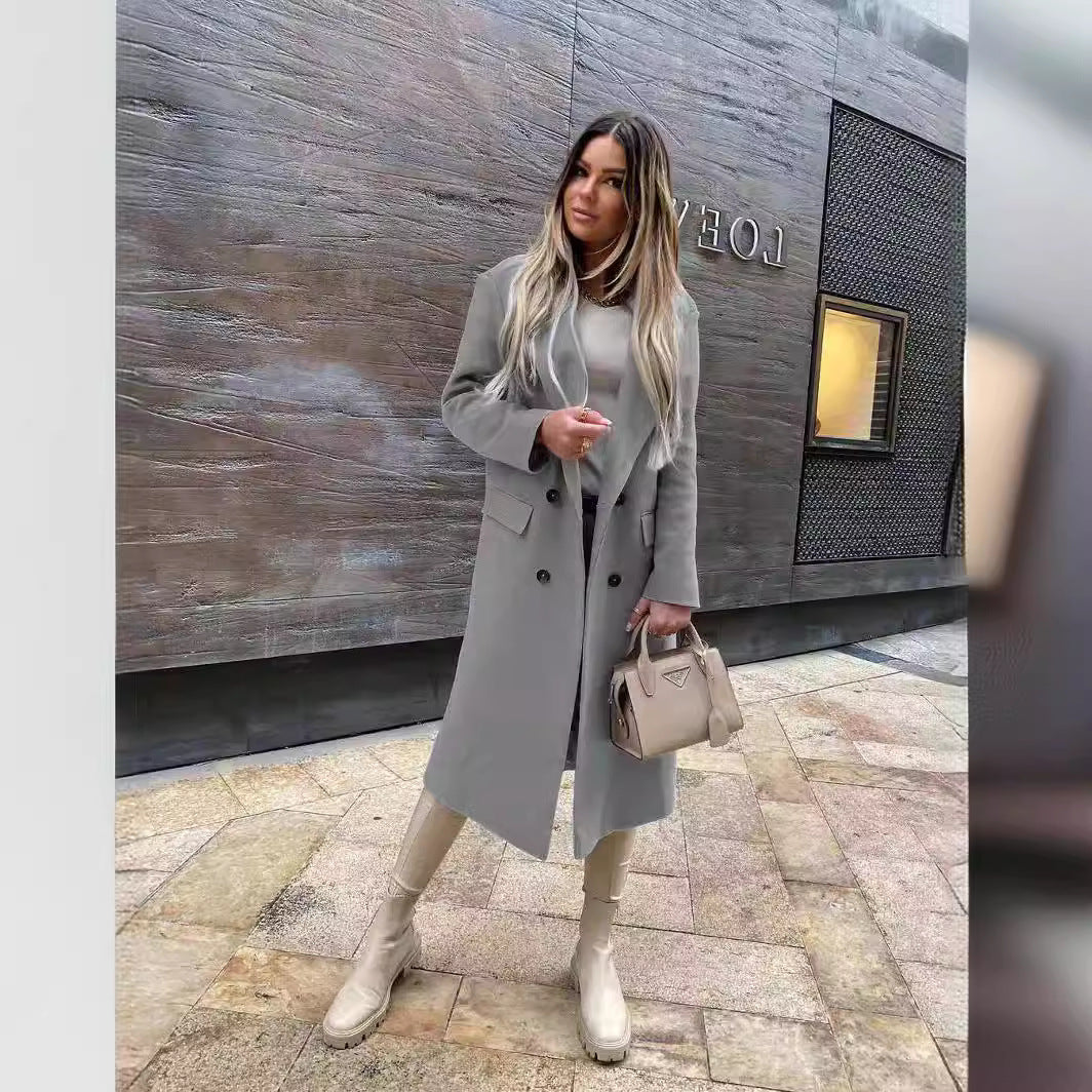 Ladies elegant and timeless wool coat with double breasted Lune London