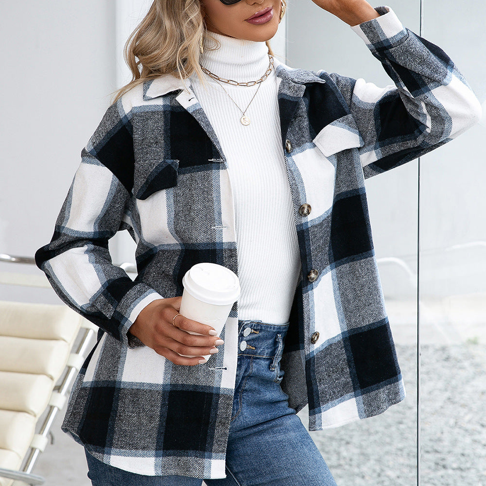 Checked shirt for women with pockets and trendy cut Lune London