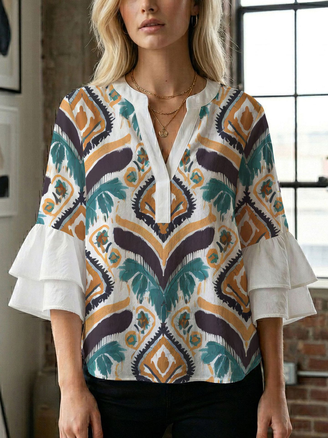 Ladies blouse with beautiful floral design Lune London