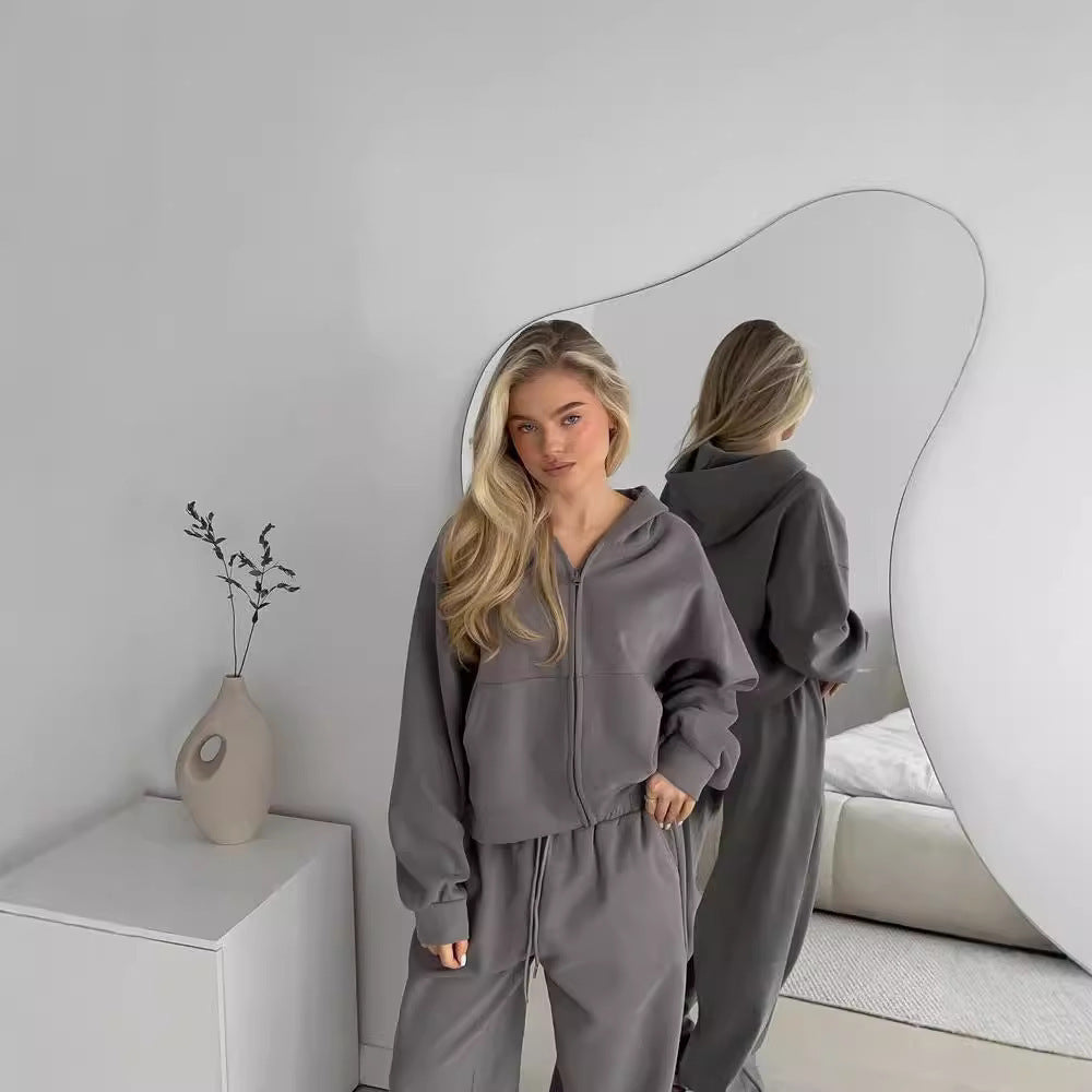 Casual hoodie jacket for women with zipper and elastic waist Lune London