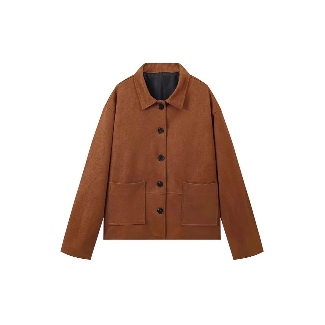 Classic suede jacket for women in a relaxed fit with button closure Lune London