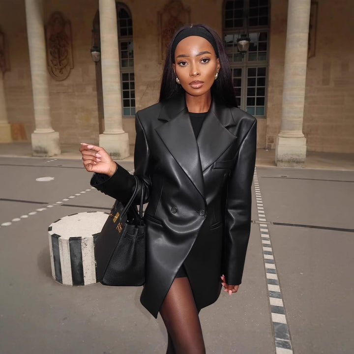 Blazer jacket in faux leather for women with an elegant style and oversized cut Lune London