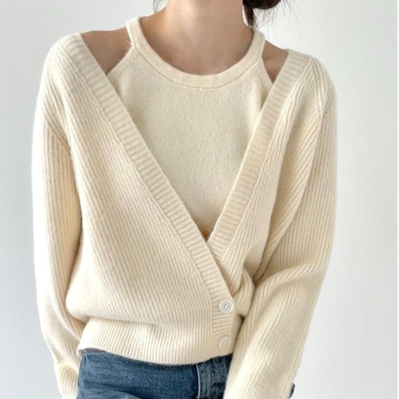 Cardigan court pour femmes avec un décolleté en V profond et des détails de boutons Chic & Stil