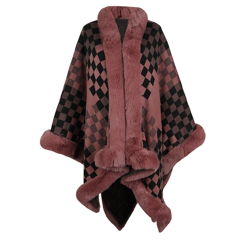 Elegant knitted poncho for women with luxurious faux fur insert and geometric pattern Lune London