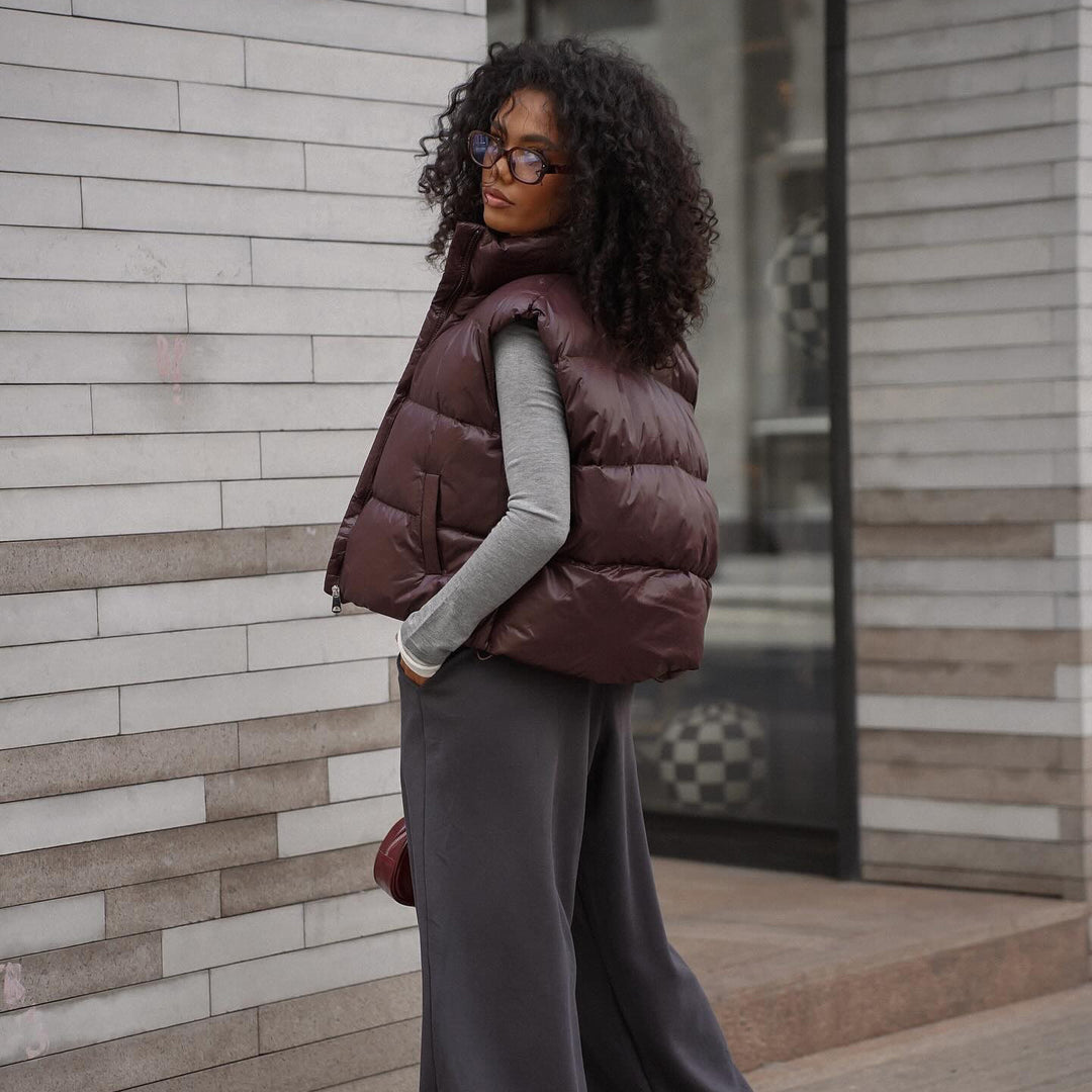 Quilted women's vest with high collar and practical zipper Lune London