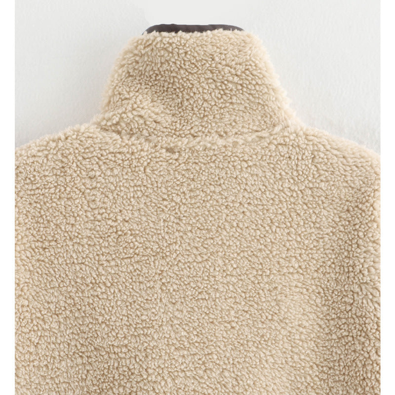Soft fleece jacket for women with high collar and button closure Lune London