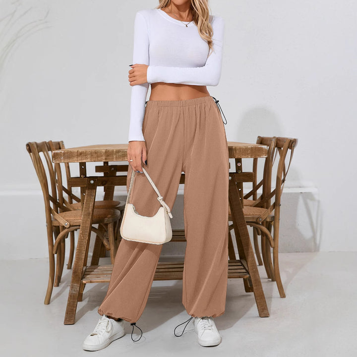 Pantalons décontractés confortables pour femmes avec cordon de serrage et jambe large Chic & Stil