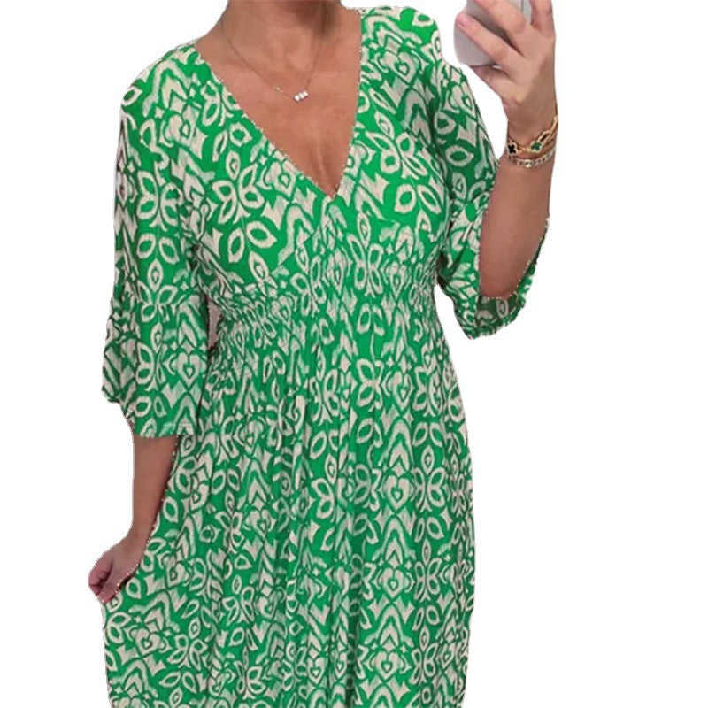 Maxi dress for women with V-neck and striking floral pattern Lune London