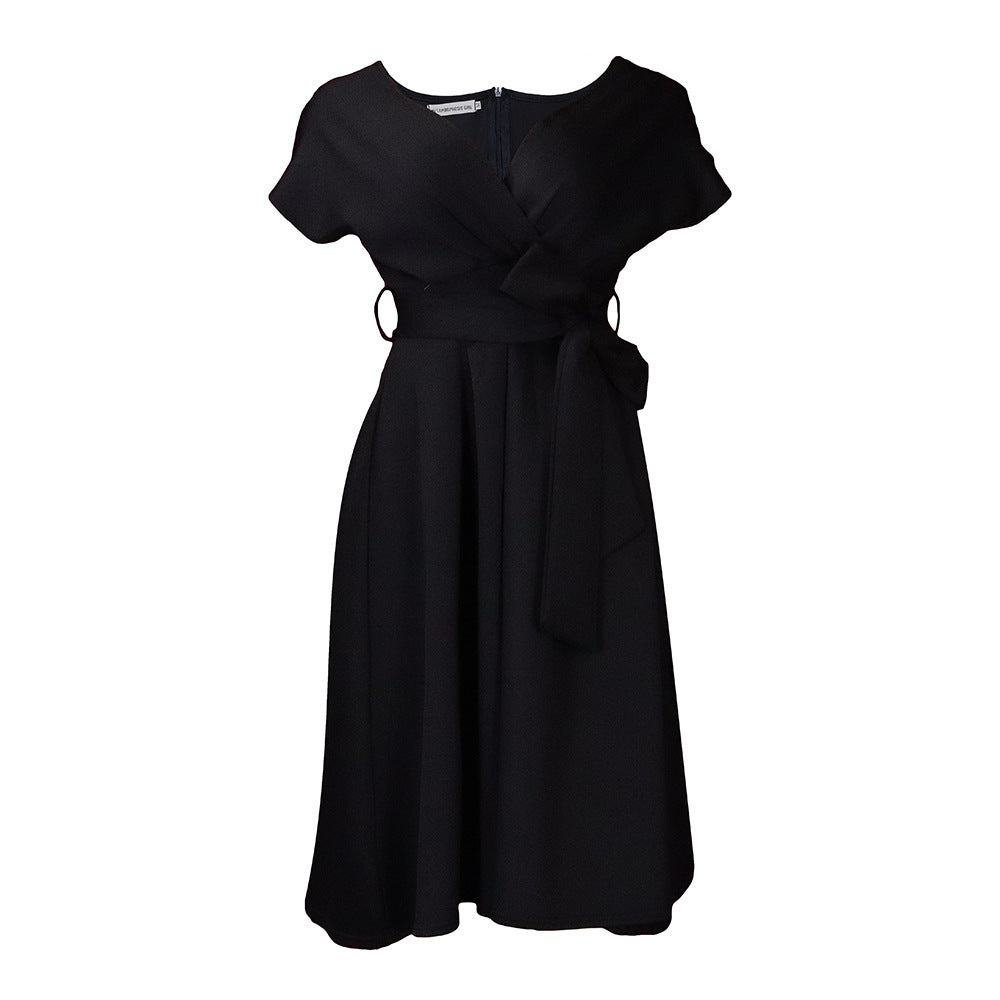 Wrap dress for women with a fluid cut and practical pockets Lune London