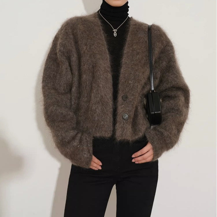 Elegant knitted jacket for women with a modern fit and high collar Lune London