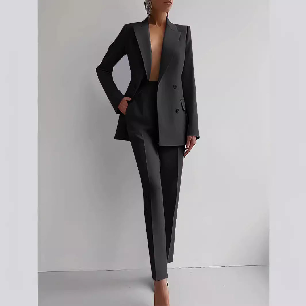 Women Elegant and Fitted Suit Set Lune London