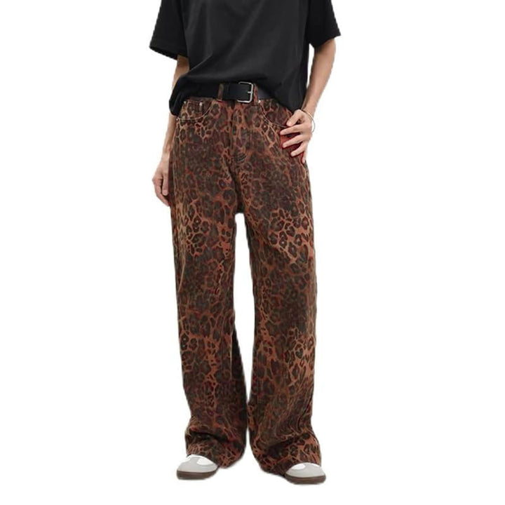 Ladies leisure pants with leopard pattern and high waist Lune London