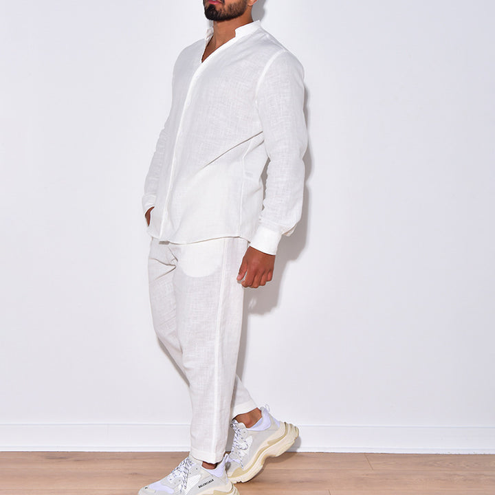 Linen suit for men with a modern cut and a casual chic look and style