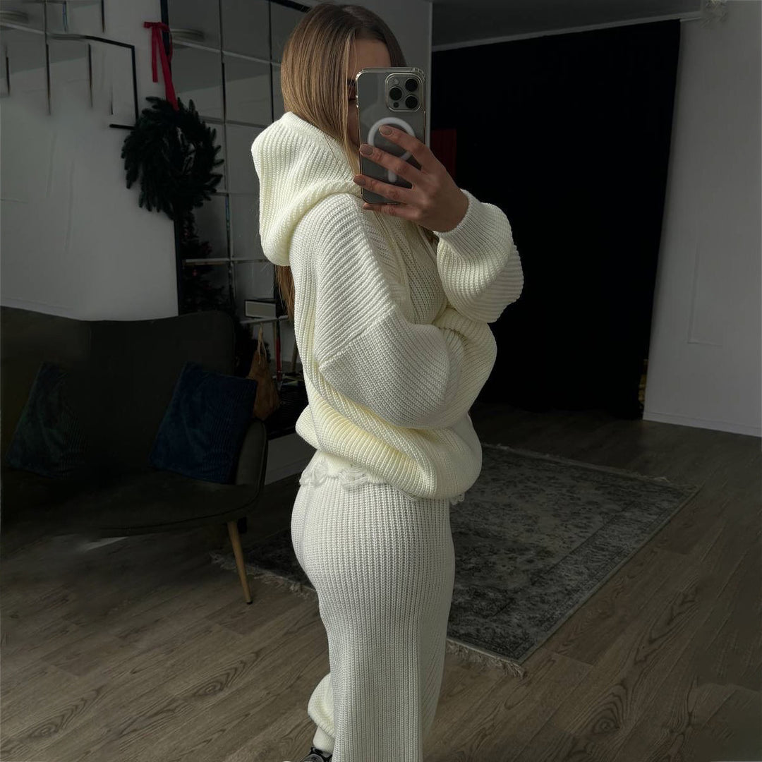 Women knitted set with relaxed fit and modern hoodie Lune London