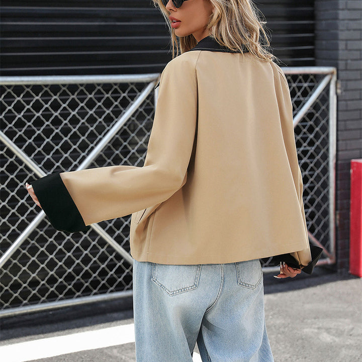 Women Oversized Jacket with Contrasting Collar and Button Closure Lune London