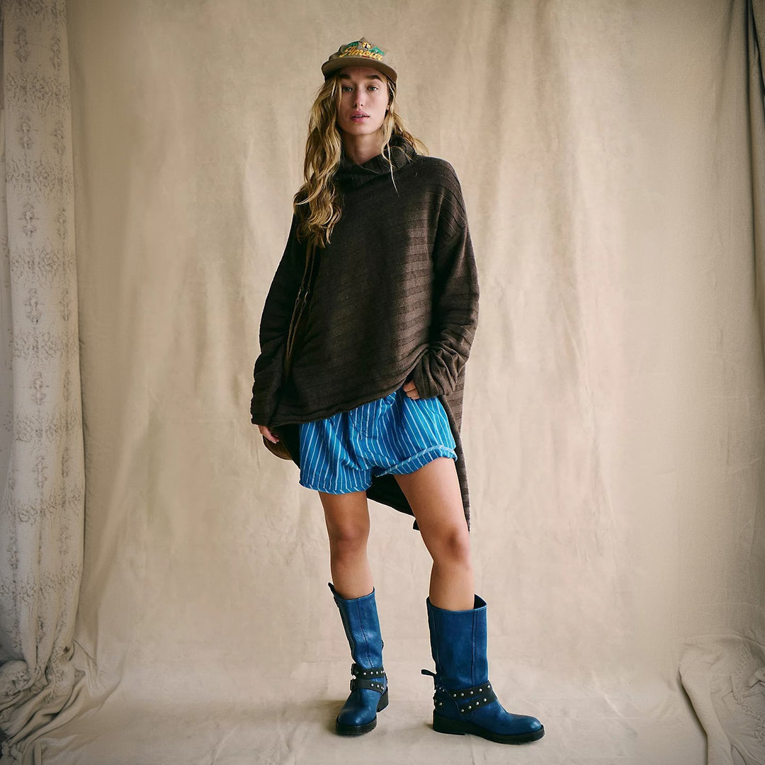 Oversized knit sweater for women with asymmetric cut Lune London