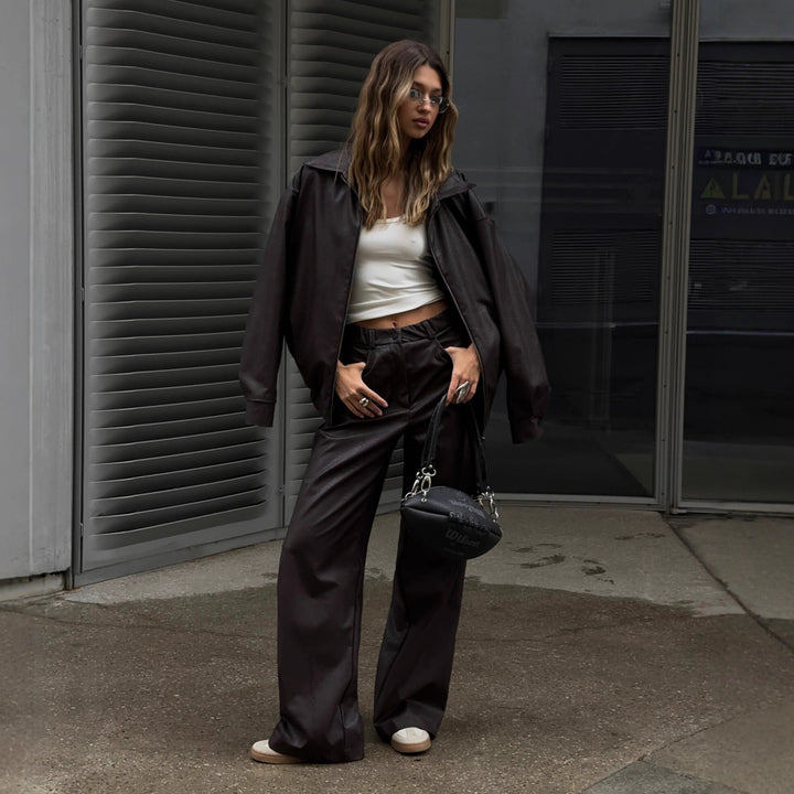 Casual synthetic leather set for women with oversized jacket and comfortable pants Lune London
