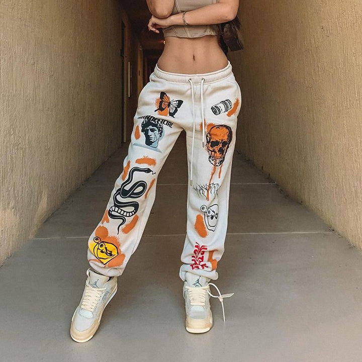 Stylish leisure pants for ladies with a unique graphic print and a comfortable fit Lune London