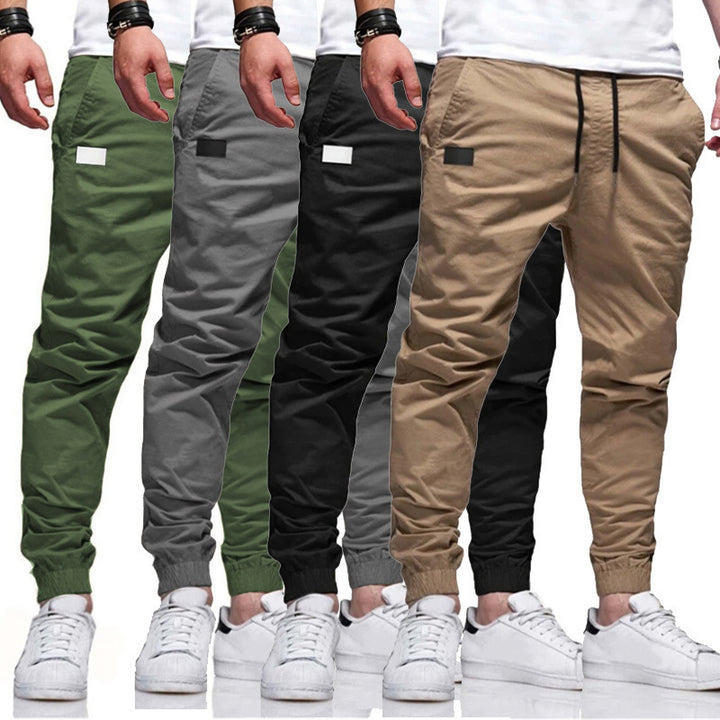 Trendy and comfortable jogging pants for men with elastic waistband and pockets Lune London