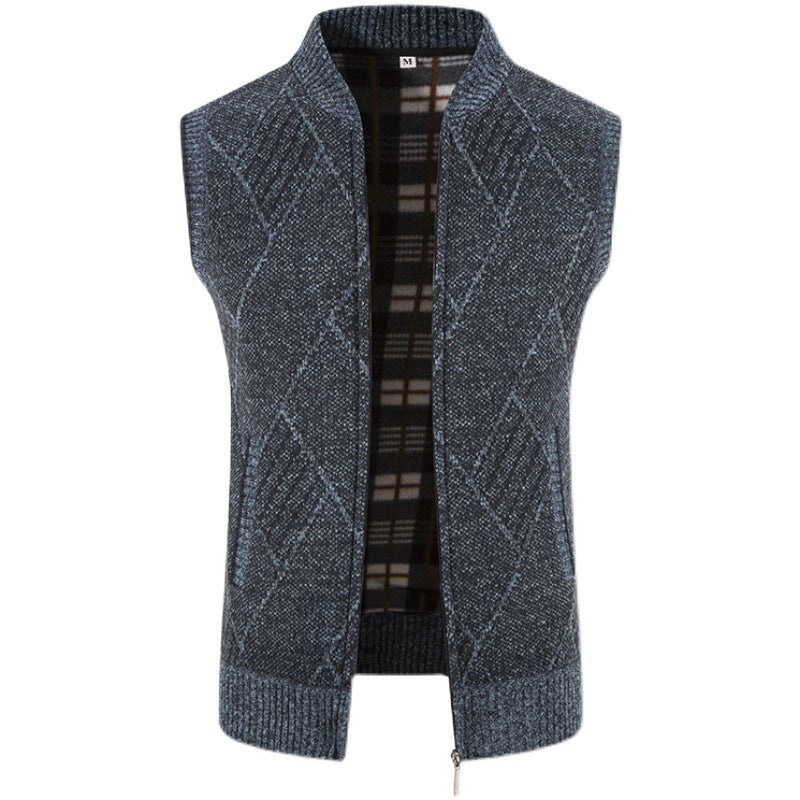Elegant knitted vest for men with structured diamond pattern Lune London