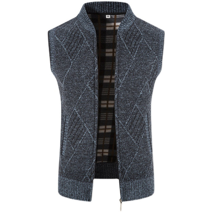 Elegant knitted vest for men with structured diamond pattern Lune London
