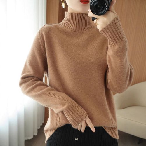 Elegant sweater for women with high collar and fine structure Lune London
