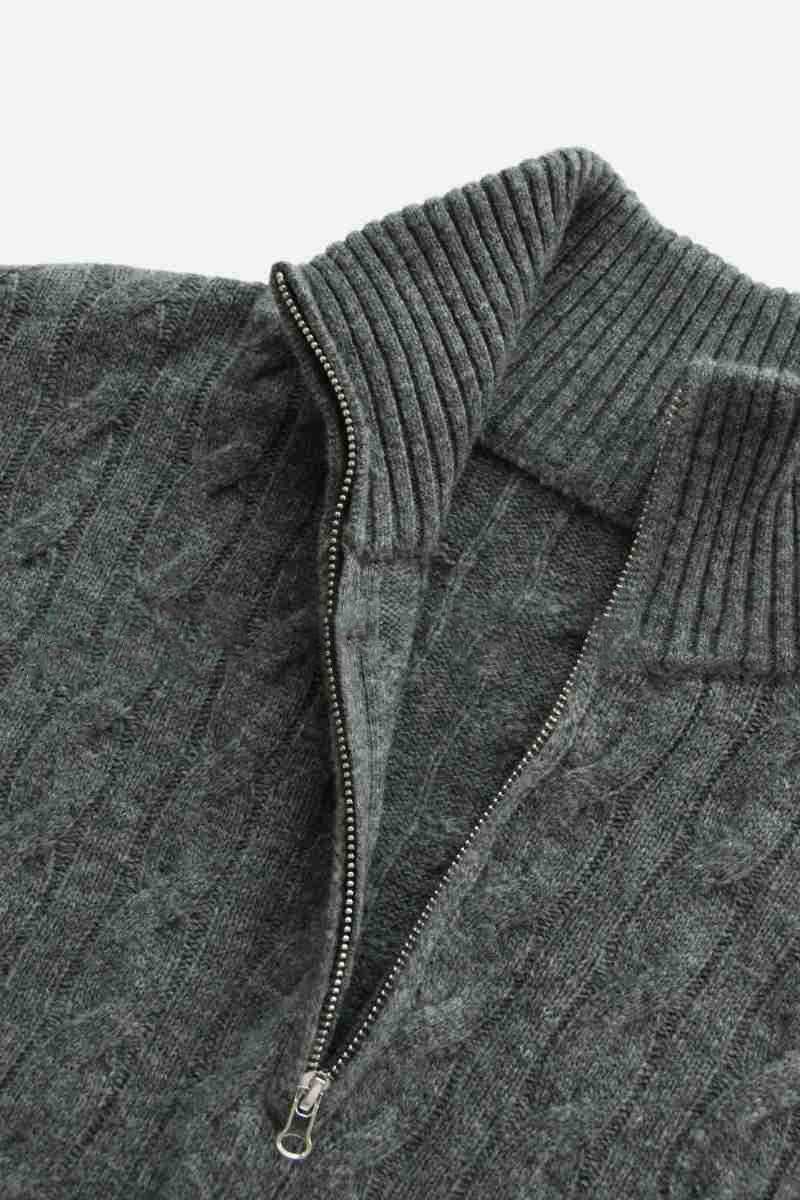 Sweater tricoté élégant pour femme avec col haut et fermeture éclair Chic & Stil
