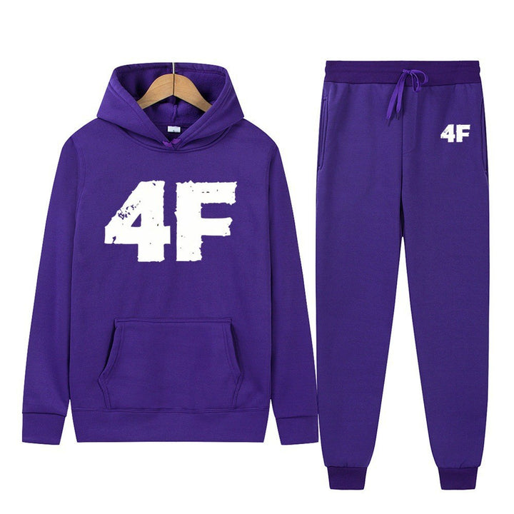 Women’s hoodie and joggers set with sporty comfort Chic & Stil